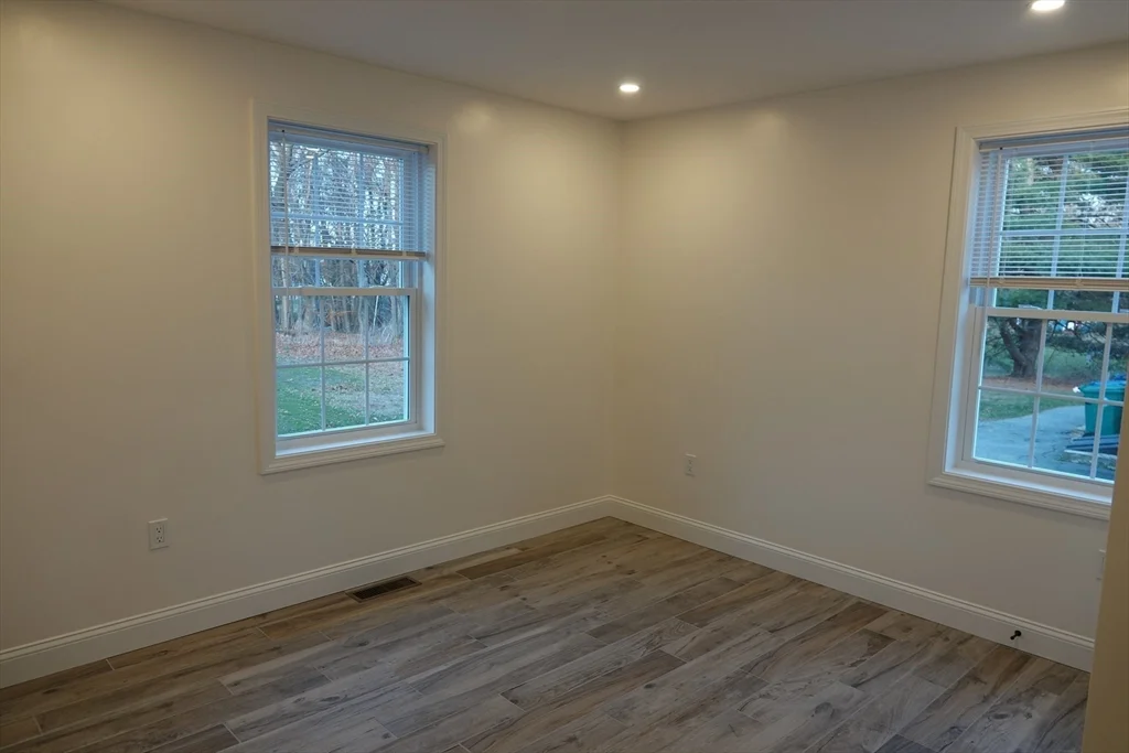 2 bed, 1 bath apartment for rent at 6 Pondover Rd Unit ADU, Billerica — photo 6 of 20