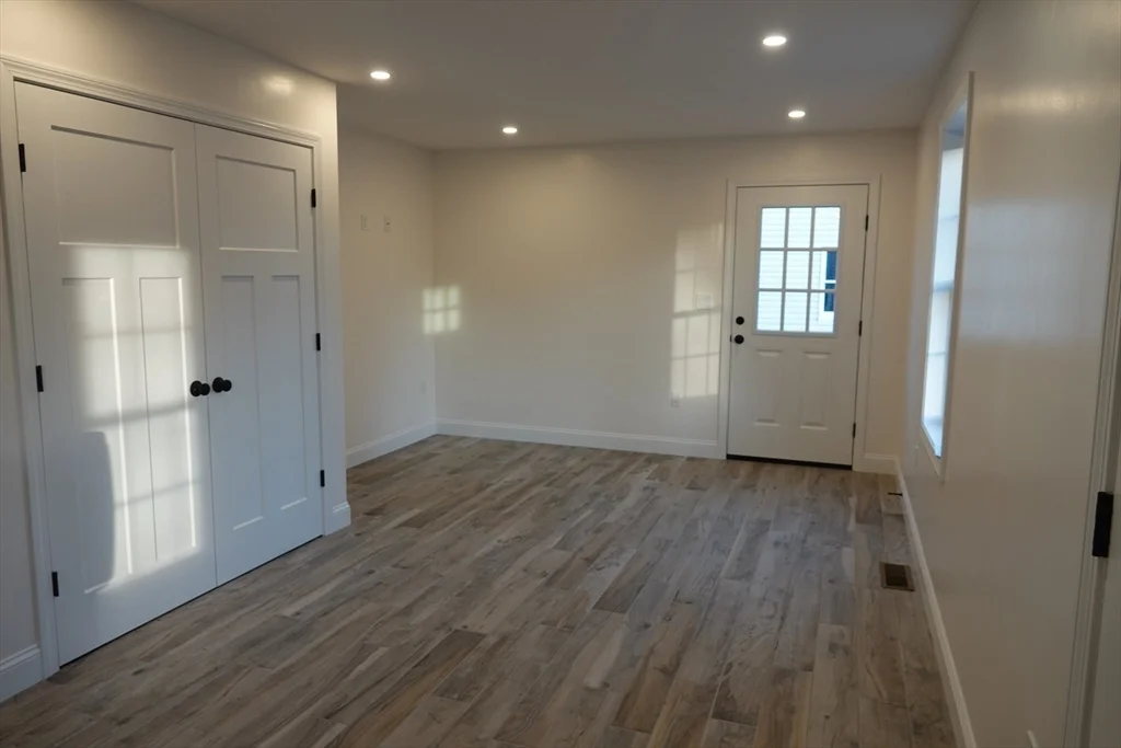 2 bed, 1 bath apartment for rent at 6 Pondover Rd Unit ADU, Billerica — photo 4 of 20