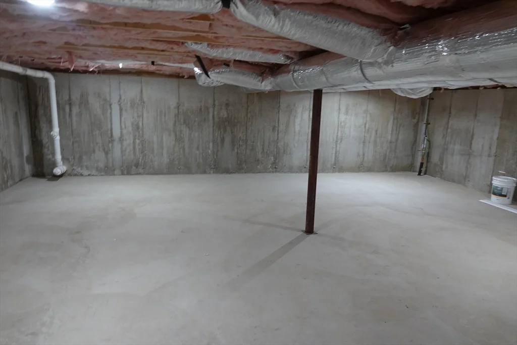 2 bed, 1 bath apartment for rent at 6 Pondover Rd Unit ADU, Billerica — photo 16 of 20