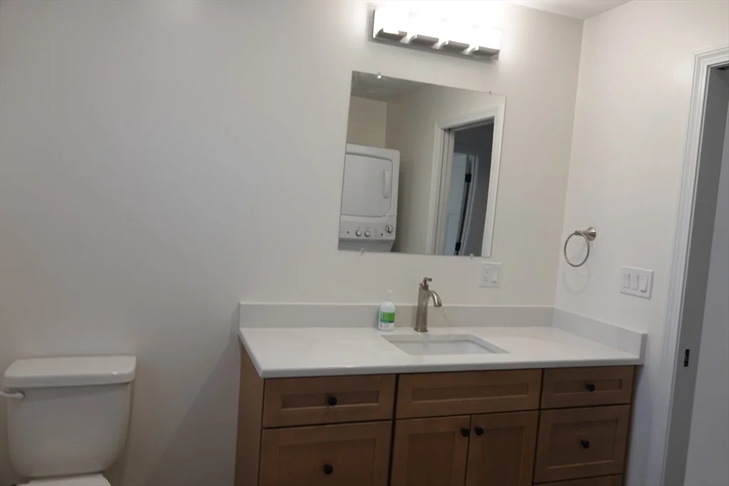 2 bed, 1 bath apartment for rent at 6 Pondover Rd Unit ADU, Billerica — photo 12 of 20