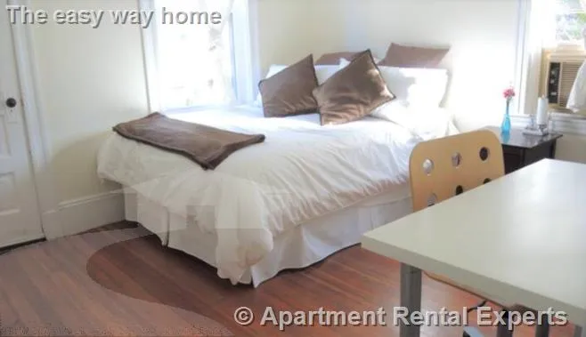 2 bed, 1 bath apartment for rent at 6 Poplar Rd Unit 3, Huron Village — photo 8 of 16