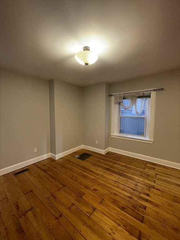 3 bed, 1 bath apartment for rent at 6 Porter Rd Unit 1L, Porter Square — photo 2 of 16