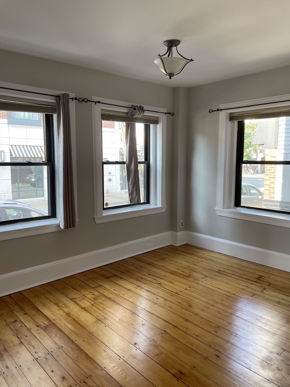3 bed, 1 bath apartment for rent at 6 Porter Rd Unit 1L, Porter Square — photo 4 of 16