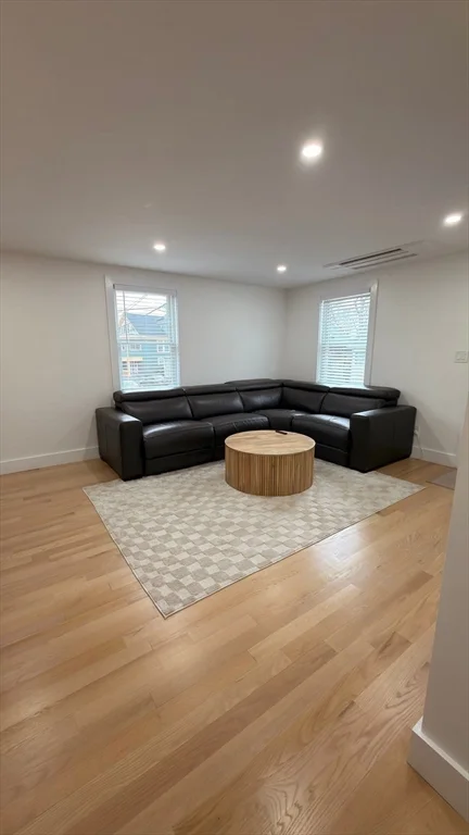 2 bed, 1 bath apartment for rent at 6 Pratt Ave Unit 1, Beverly — photo 10 of 21