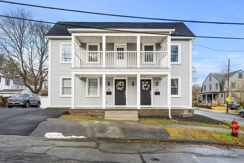 3 bed, 1 bath apartment for rent at 6 Pratt Ave Unit 2, Beverly Cove