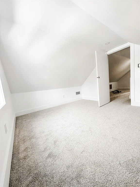 3 bed, 1 bath apartment for rent at 6 Pratt Ave Unit 2, Beverly Cove — photo 30 of 34