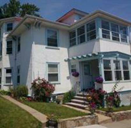 2 bed, 1 bath apartment for rent at 6 Presentation Rd Unit 2, Brighton — photo 2 of 12