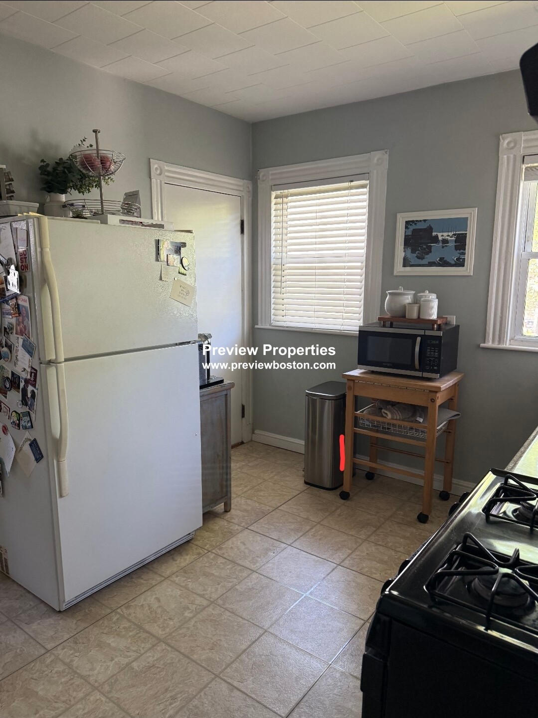 2 bed, 1 bath apartment for rent at 6 Presentation Rd Unit 2P, Brighton — photo 4 of 9