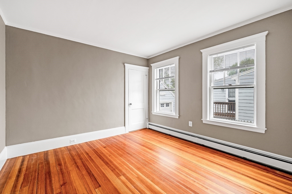 2 bed, 1 bath apartment for rent at 6 Prince St Unit 1, Marblehead — photo 9 of 9