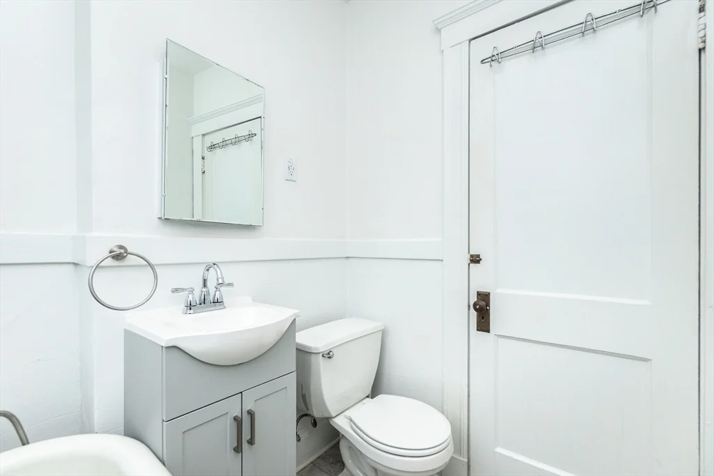 2 bed, 2 bath apartment for rent at 6 Putnam St Unit 0, Watertown — photo 13 of 16