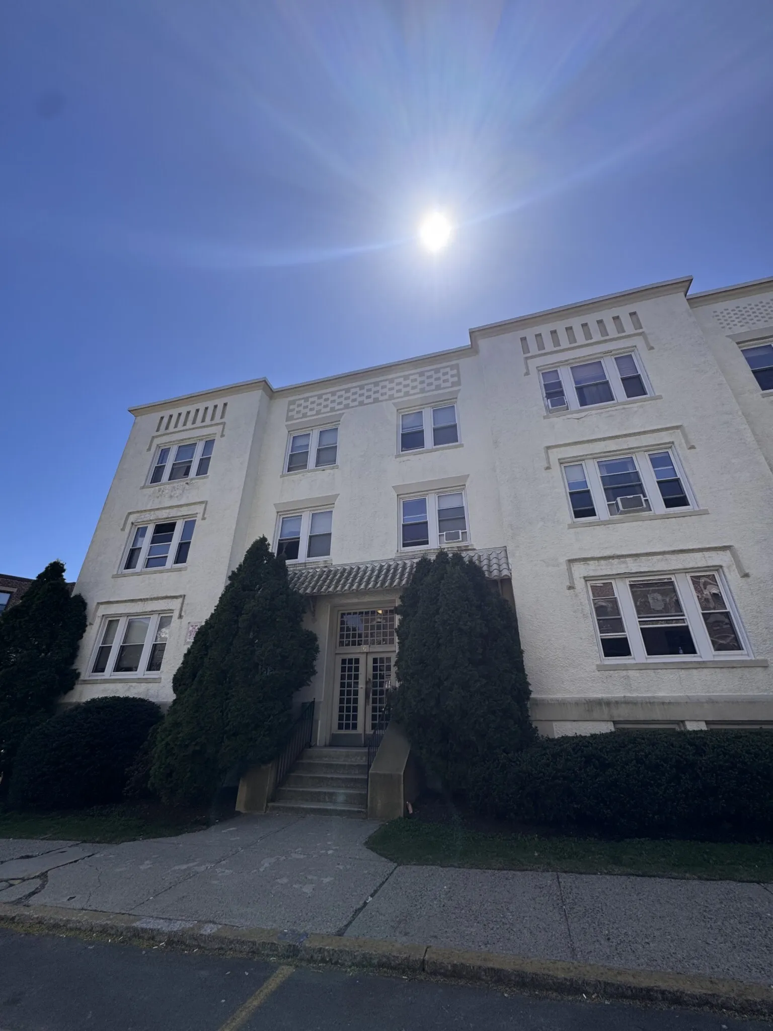 3 bed, 1 bath apartment for rent at 6 Radcliffe Rd Unit 6-1, Allston — photo 12 of 18