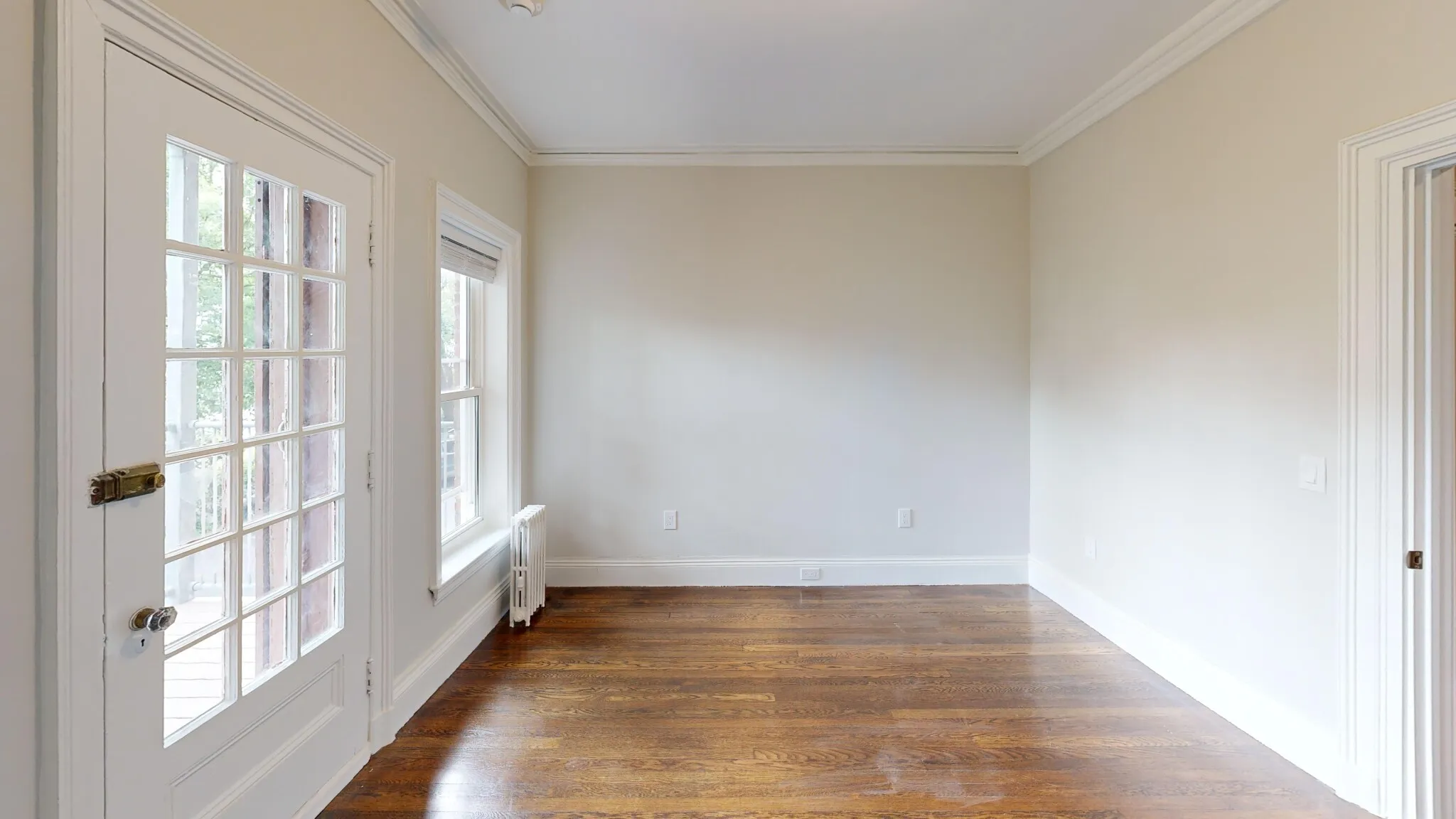 3 bed, 1 bath apartment for rent at 6 Radcliffe Rd Unit Unit 1, Allston — photo 2 of 9
