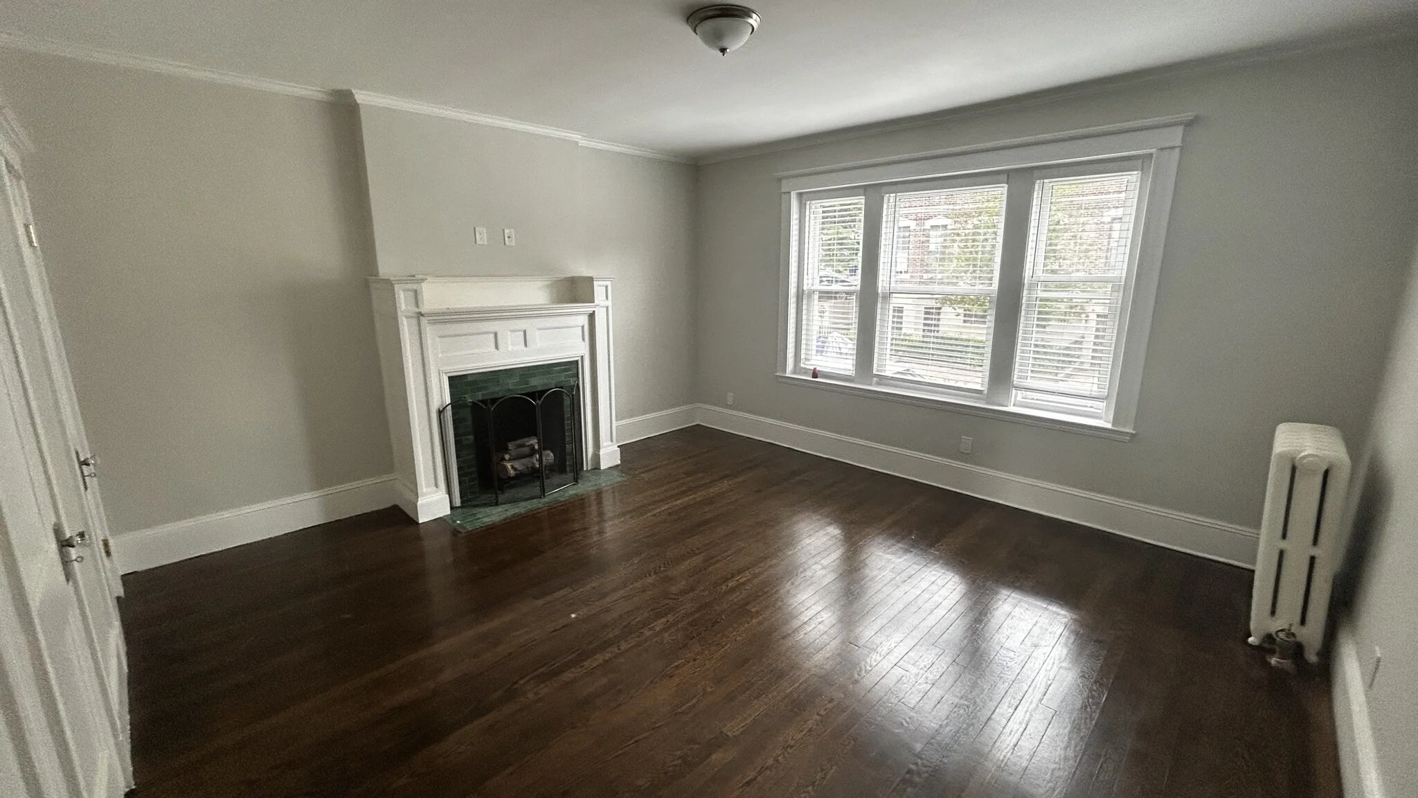 3 bed, 1 bath apartment for rent at 6 Radcliffe Rd Unit Unit 1, Allston — photo 6 of 9