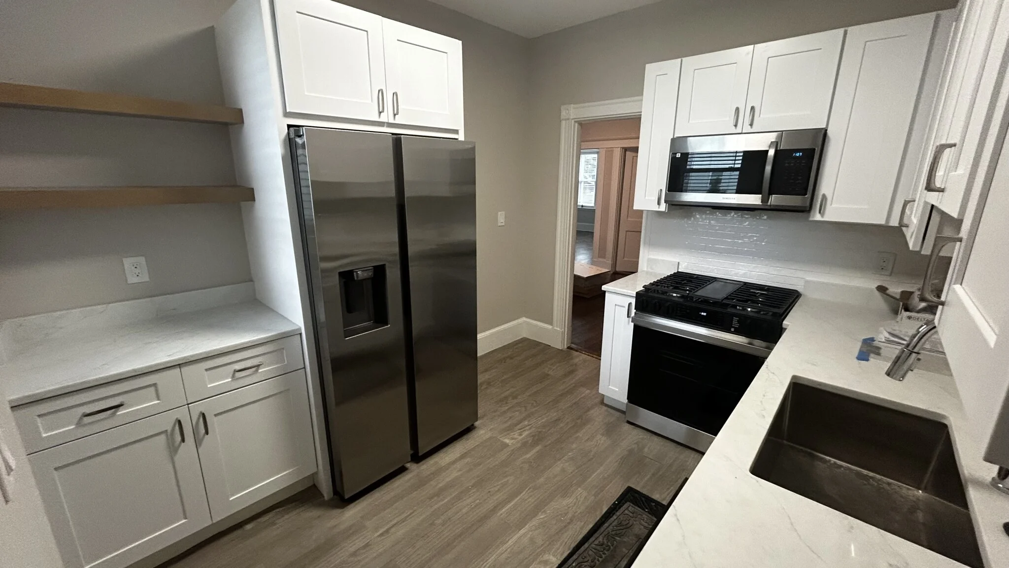 3 bed, 1 bath apartment for rent at 6 Radcliffe Rd Unit Unit 1, Allston — photo 5 of 9