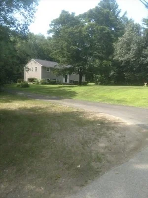 2 bed, 1 bath apartment for rent at 6 Randall Ln Unit 3, Hampstead