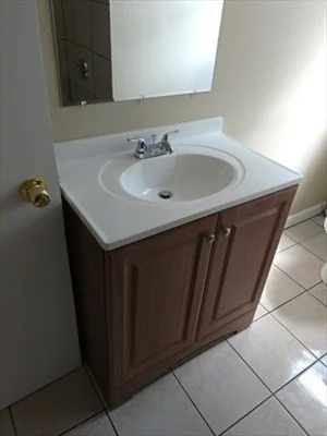 2 bed, 1 bath apartment for rent at 6 Randall Ln Unit 3, Hampstead — photo 4 of 12