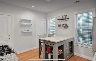 3 bed, 1 bath apartment for rent at 6 Raven St Unit 1, Dorchester — photo 3 of 19