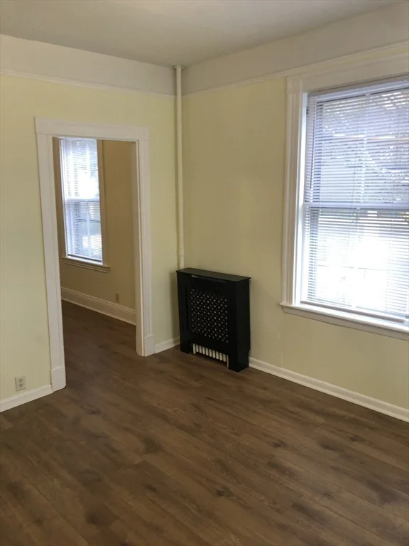 1 bed, 1 bath apartment for rent at 6 Rowley St Unit 1R, Dorchester — photo 2 of 9