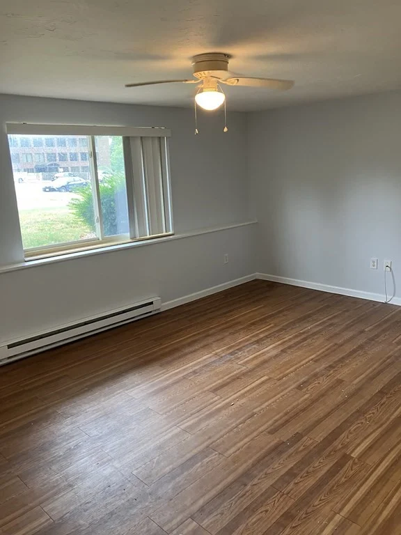 2 bed, 1 bath apartment for rent at 6 Royal Dane Dr Unit 31, Marshfield — photo 5 of 6