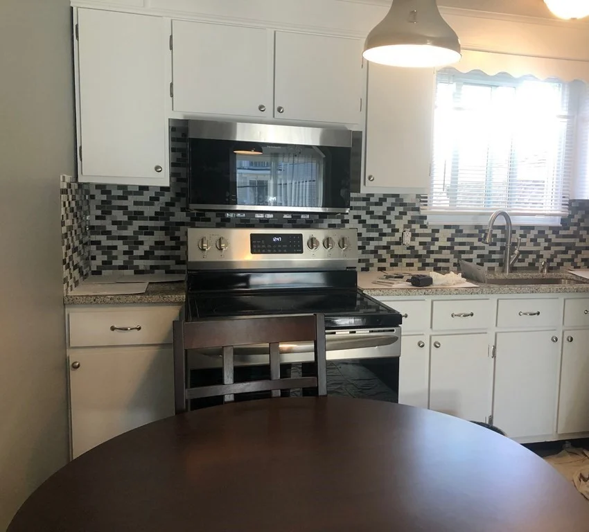 2 bed, 1 bath apartment for rent at 6 Royal Dane Dr Unit 32, Marshfield — photo 2 of 10