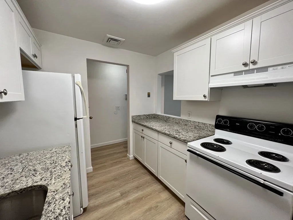 2 bed, 1 bath apartment for rent at 6 S Washington St Unit 201, North Attleboro — photo 9 of 16