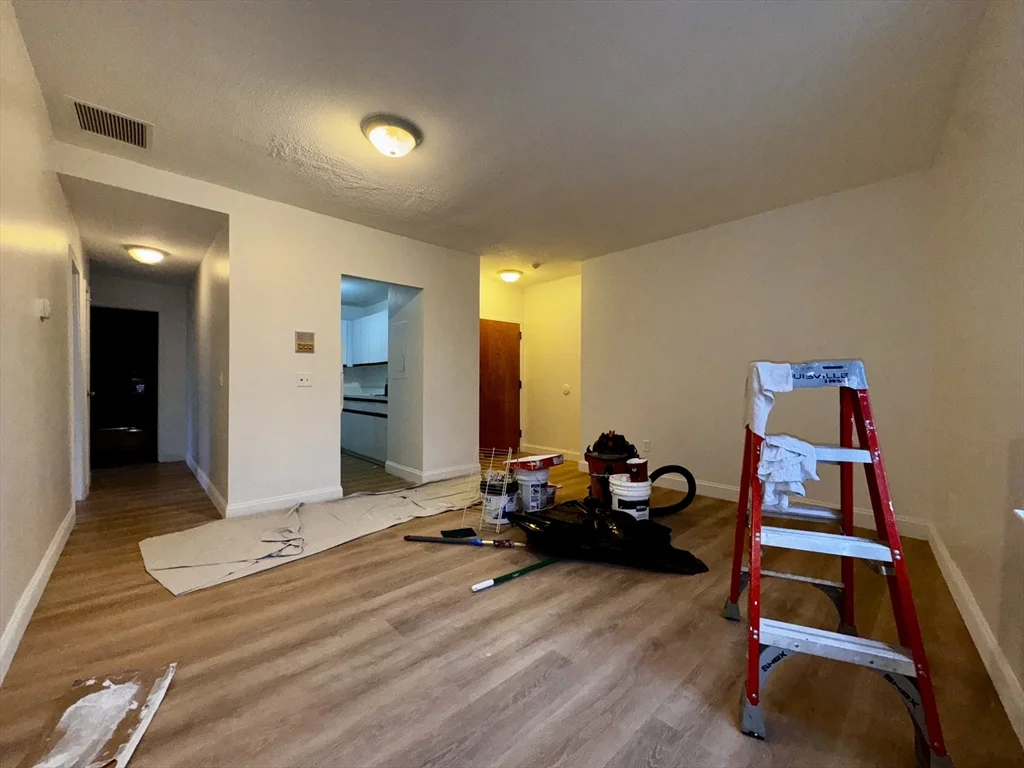 2 bed, 1 bath apartment for rent at 6 S Washington St Unit 204, North Attleboro — photo 8 of 16