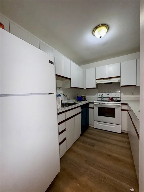 2 bed, 1 bath apartment for rent at 6 S Washington St Unit 204, North Attleboro — photo 10 of 16