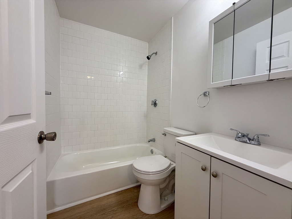 2 bed, 1 bath apartment for rent at 6 S Washington St Unit 304, North Attleboro — photo 11 of 18
