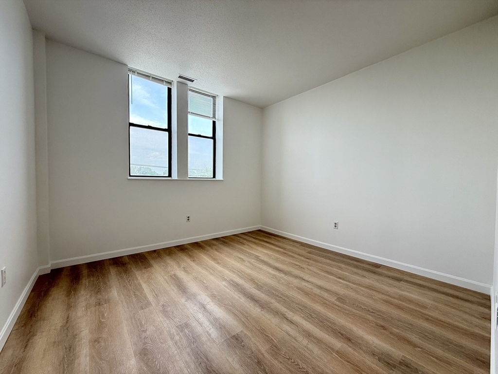 2 bed, 1 bath apartment for rent at 6 S Washington St Unit 304, North Attleboro — photo 10 of 18