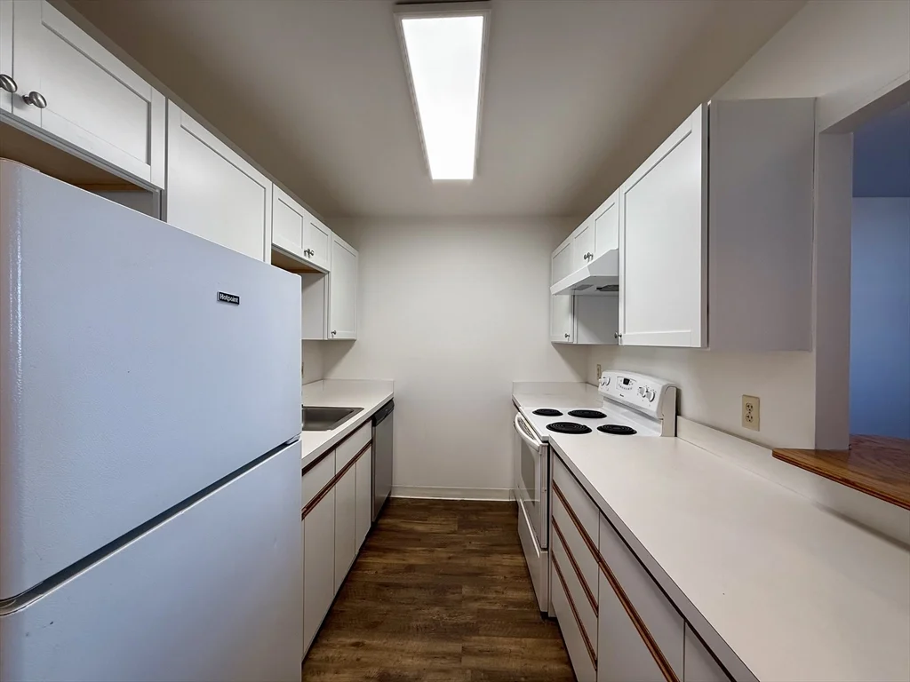 1 bed, 1 bath apartment for rent at 6 S Washington St Unit 305, North Attleboro — photo 5 of 17