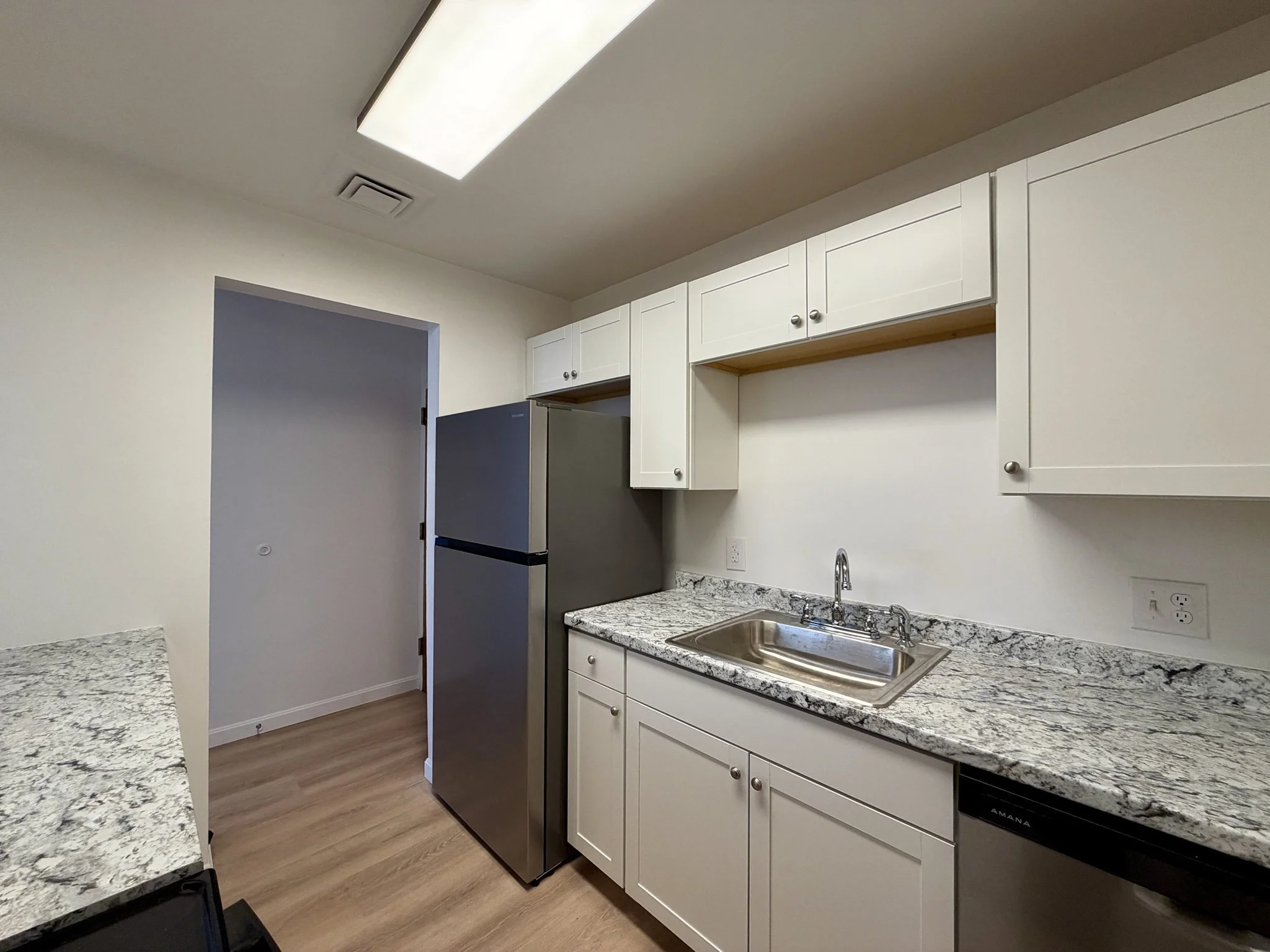 2 bed, 1 bath apartment for rent at 6 S Washington St Unit 306, North Attleboro — photo 5 of 19