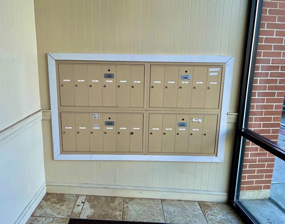 Studio bed, 1 bath apartment for rent at 6 S Washington St Unit 401, North Attleboro — photo 6 of 15
