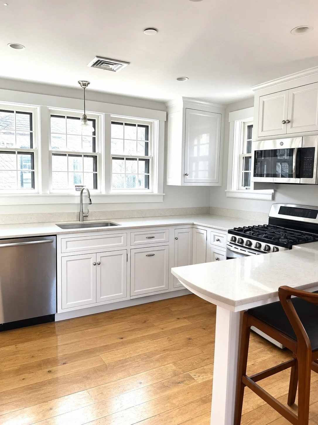 2 bed, 2 bath apartment for rent at 6 S Water St Unit 2, Nantucket — photo 3 of 7