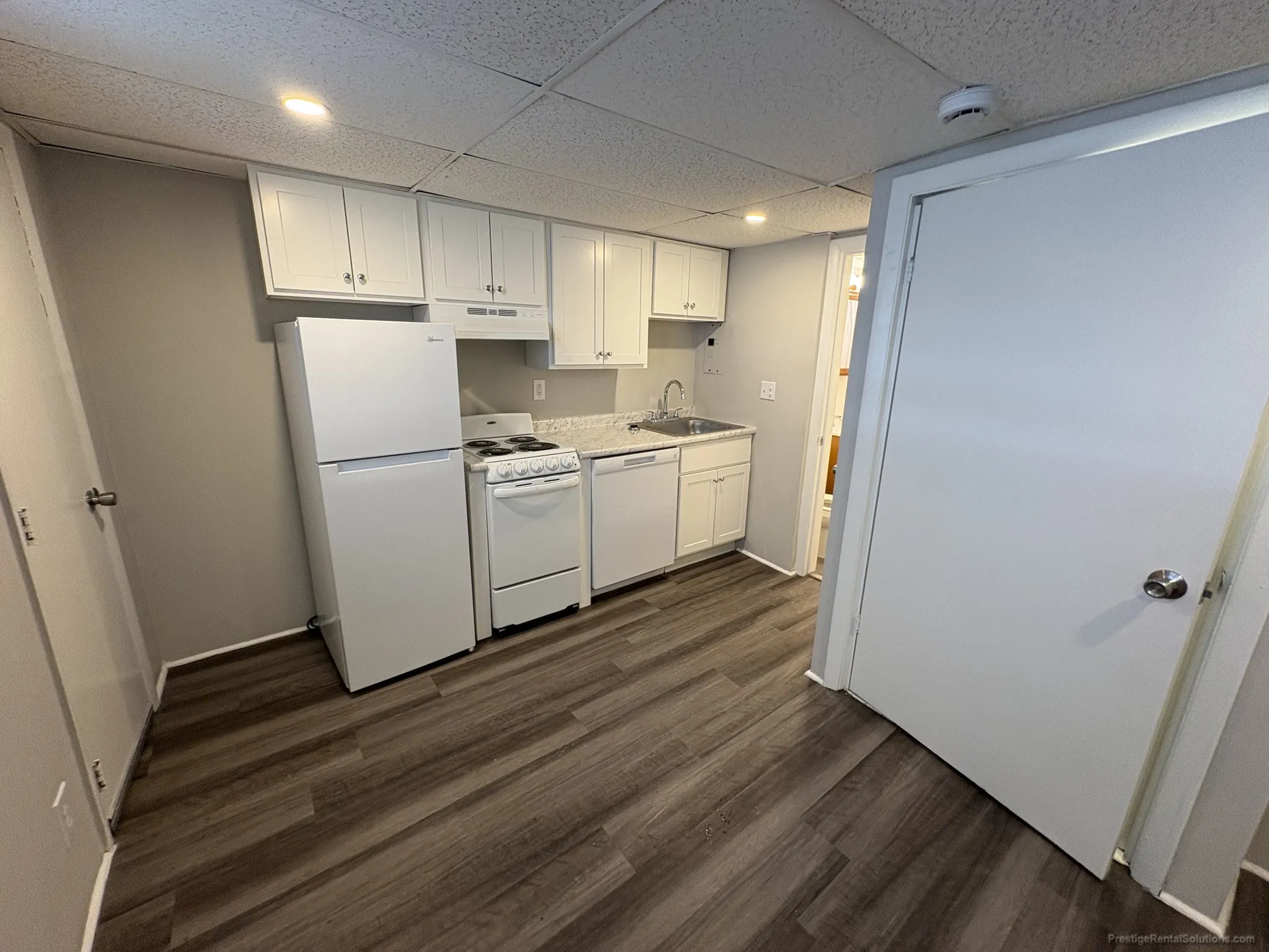 Studio bed, 1 bath apartment for rent at 6 Saint Mark St Unit A, Jamaica Plain — photo 3 of 8