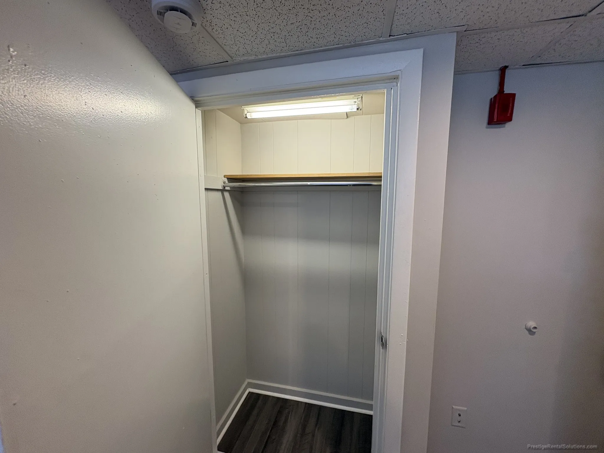 Studio bed, 1 bath apartment for rent at 6 Saint Mark St Unit A, Jamaica Plain — photo 4 of 8