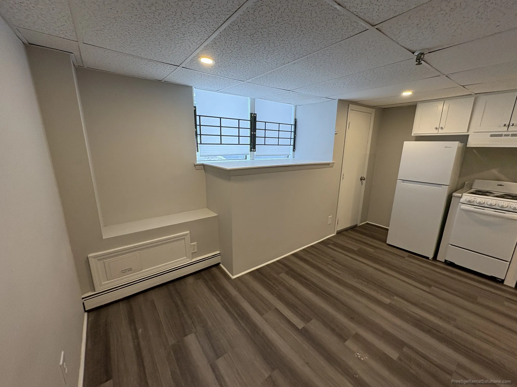 Studio bed, 1 bath apartment for rent at 6 Saint Mark St Unit A, Jamaica Plain — photo 2 of 8