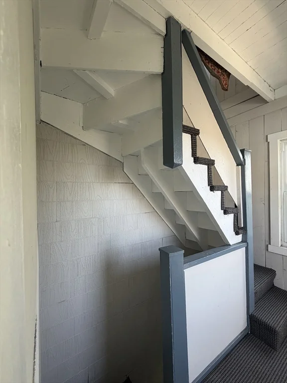 2 bed, 1 bath apartment for rent at 6 Saint Paul St Unit 2, South Salem — photo 11 of 16