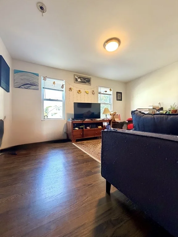 2 bed, 1 bath apartment for rent at 6 Saint Paul St Unit 2, South Salem — photo 5 of 16