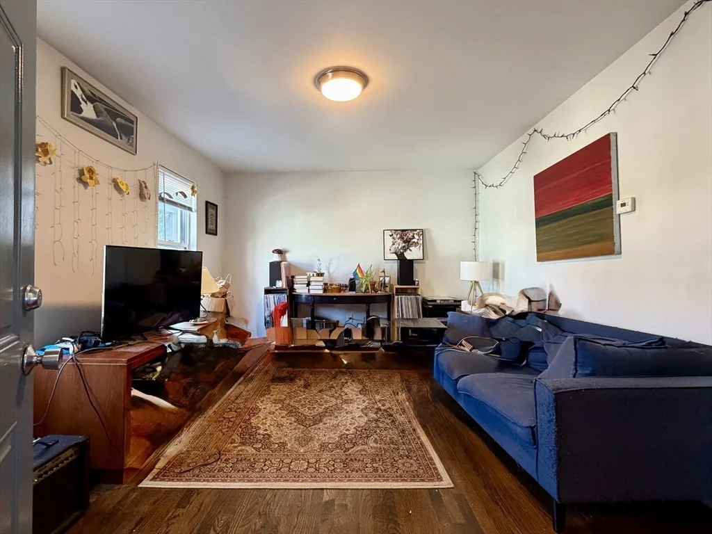 2 bed, 1 bath apartment for rent at 6 Saint Paul St Unit 2, South Salem — photo 4 of 16