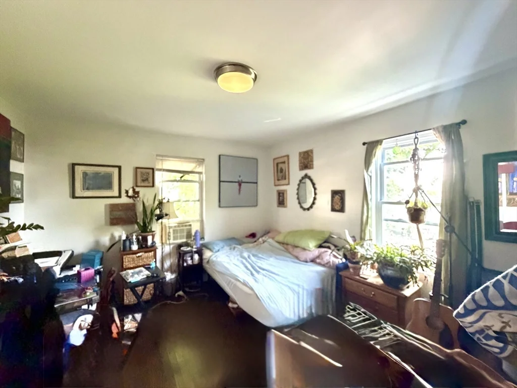 2 bed, 1 bath apartment for rent at 6 Saint Paul St Unit 2, South Salem — photo 9 of 16