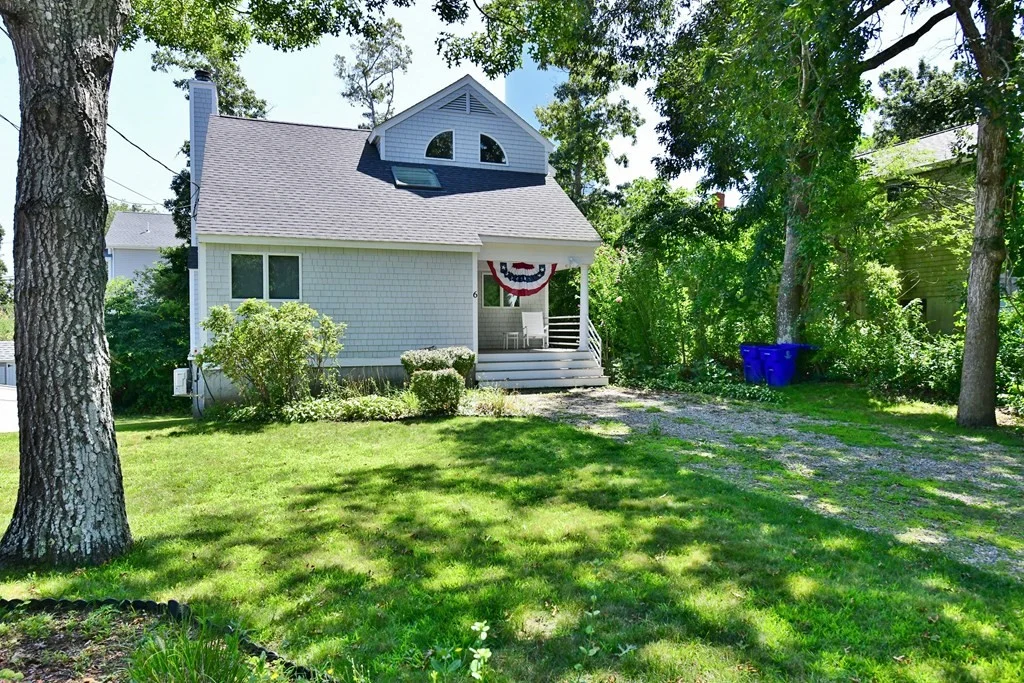 4 bed, 2 bath apartment for rent at 6 Samoset Rd Unit WINTER RENT, Sagamore Beach — photo 1 of 32