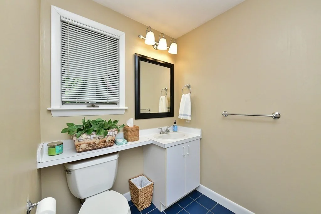 4 bed, 2 bath apartment for rent at 6 Samoset Rd Unit WINTER RENT, Sagamore Beach — photo 10 of 32