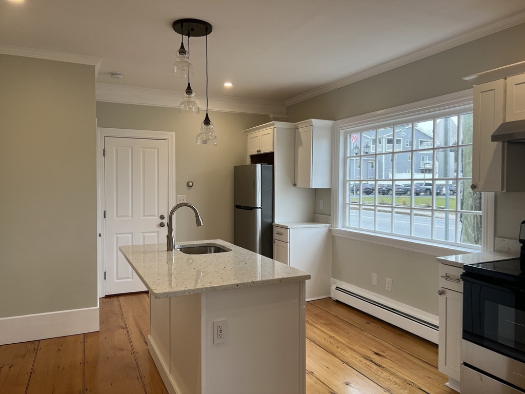 1 bed, 1 bath apartment for rent at 6 Samoset St Unit 1, Downtown — photo 13 of 17