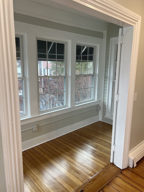 1 bed, 1 bath apartment for rent at 6 Samoset St Unit 1, Downtown — photo 4 of 17