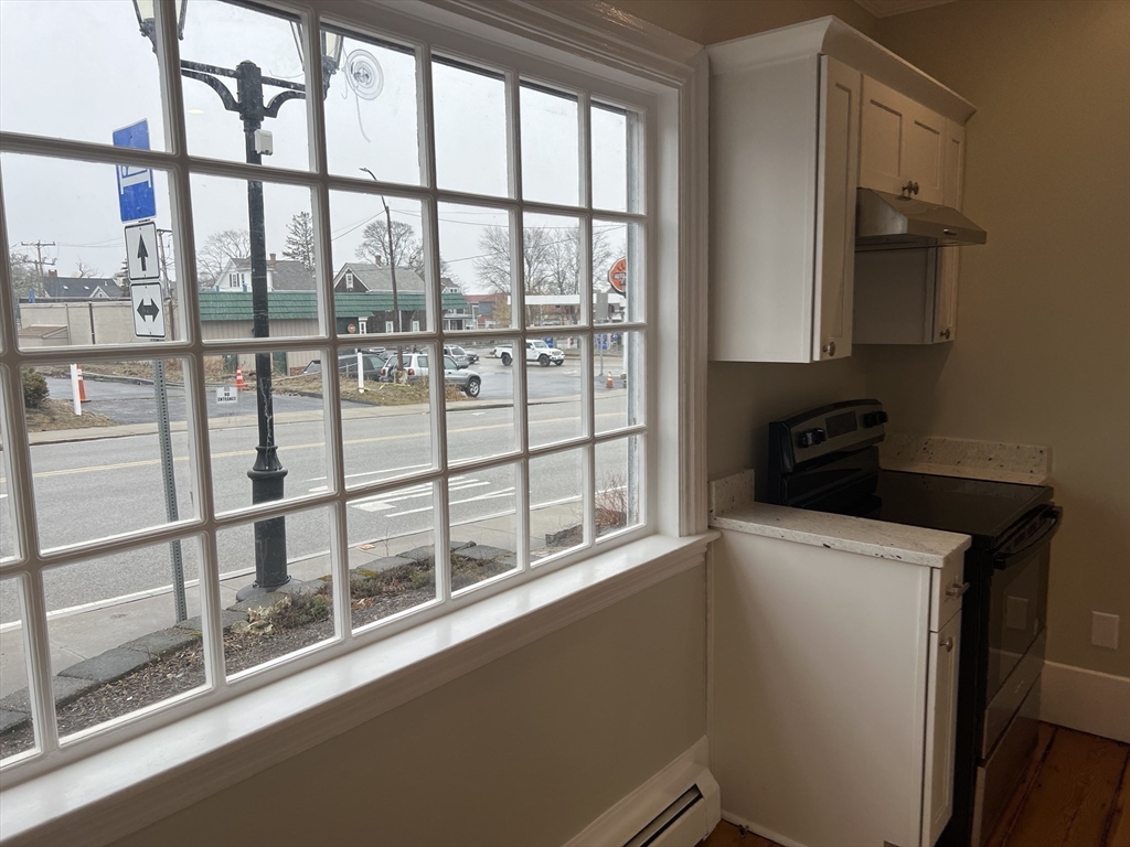 1 bed, 1 bath apartment for rent at 6 Samoset St Unit 1, Downtown — photo 2 of 17