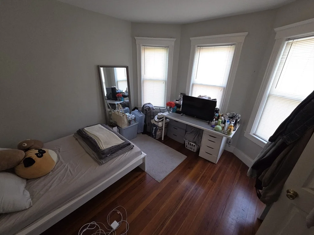 4 bed, 1 bath apartment for rent at 6 Sawyer Ave Unit 2, Dorchester — photo 6 of 11