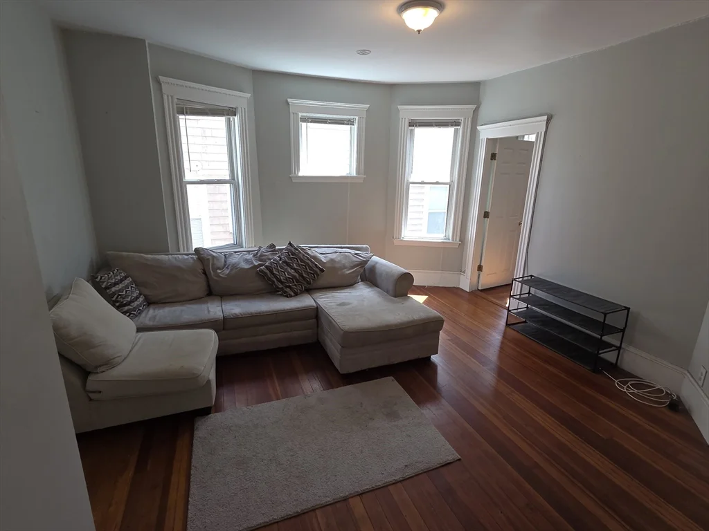 4 bed, 1 bath apartment for rent at 6 Sawyer Ave Unit 2, Dorchester — photo 12 of 18