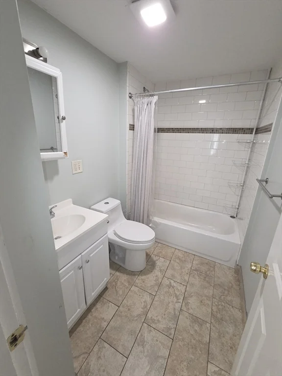 4 bed, 1 bath apartment for rent at 6 Sawyer Ave Unit 2, Dorchester — photo 14 of 18