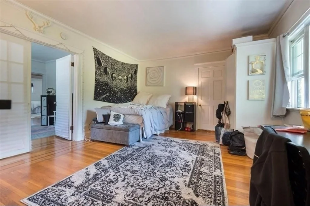 2 bed, 1 bath apartment for rent at 6 Seagrave Unit 2, Cambridge — photo 5 of 9