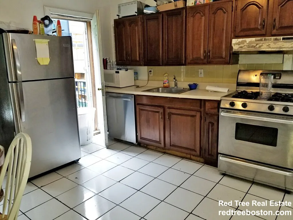 3 bed, 2 bath apartment for rent at 6 Sewall St Unit 1, Mission Hill — photo 1 of 6
